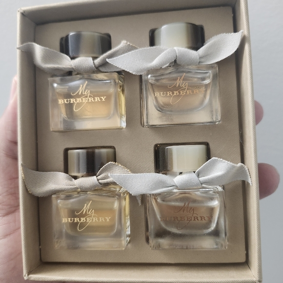 BURBERRY - Picture 6 of 8